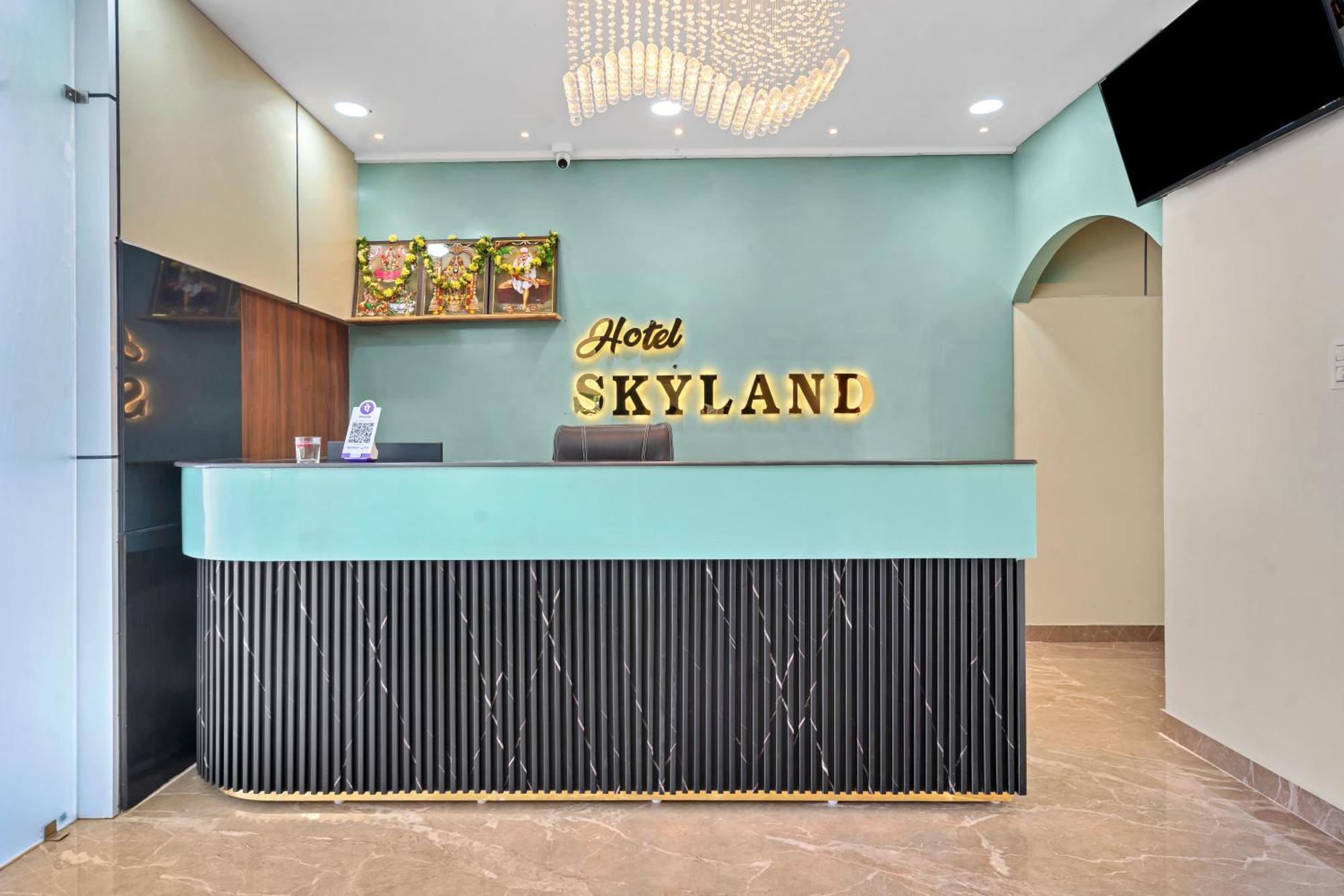 Hotel Sky Land Khammam Bagian luar foto